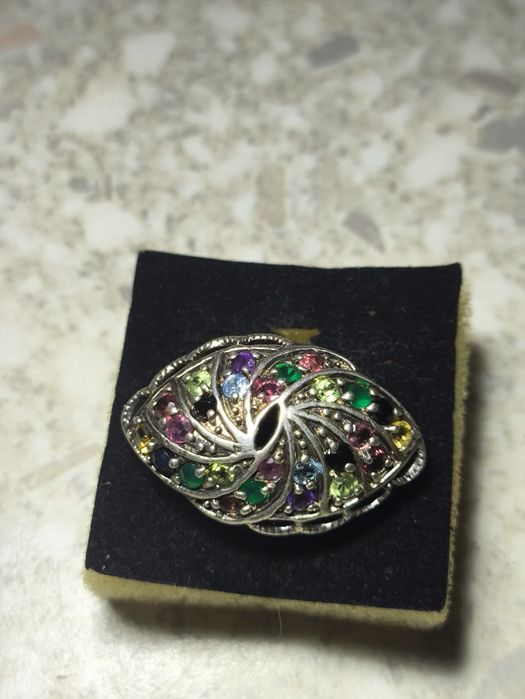 Кольцо серебро с самоцветами