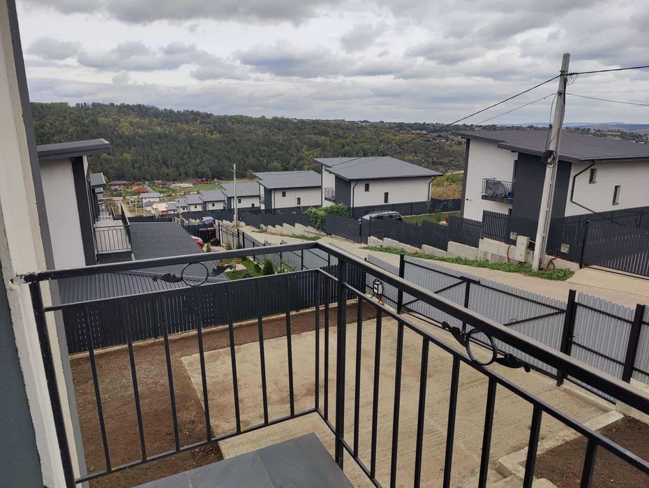 Casă P+E Valea Lupului - 3 dormitoare, 2 băi, teren 450 mp, stradă asf