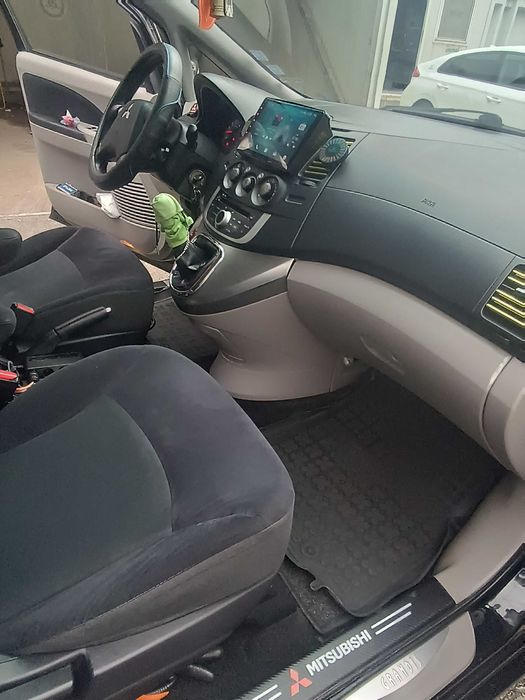 Mitsubishi Grandis 2. 0 Did Face lift