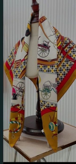 Eșarfe Hermes,model 2026, 100%mătase, 90x90cm,  preț fix
