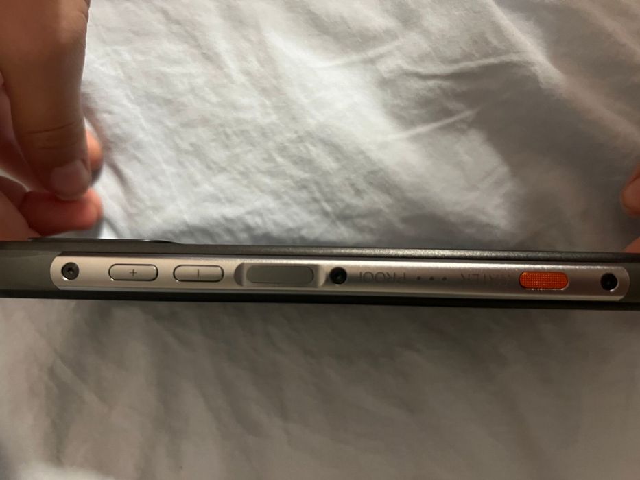 Продаю телефон IXXI J5 64gb