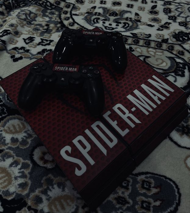 продам playstation 4 fat!