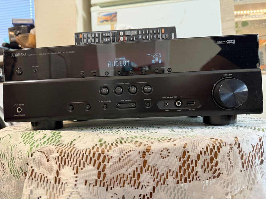 Yamaha HTR-3066 resiver