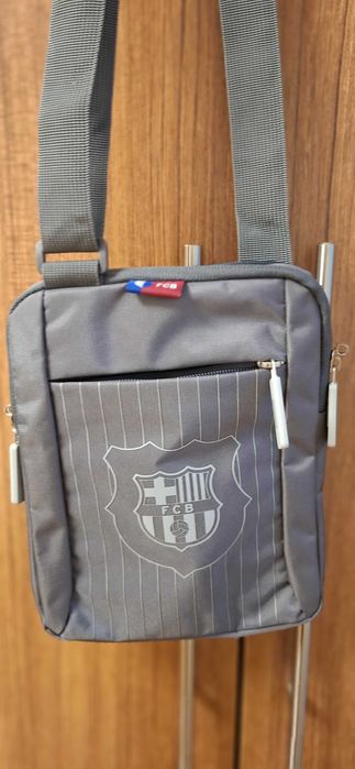 Чантичка през рамо Барселона