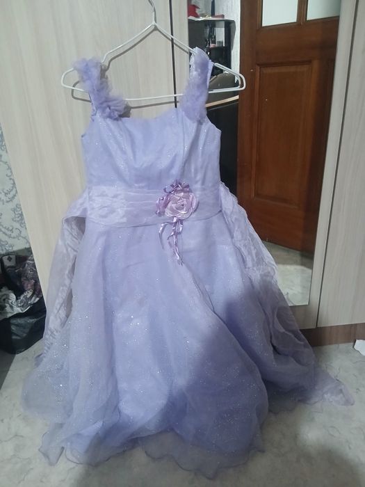 Продам бальные платье