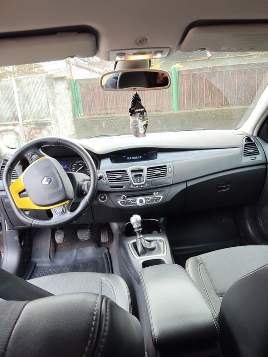 Vând Renault Laguna