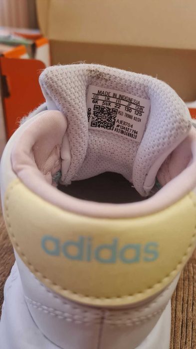 Запазени маратонки  Adidas