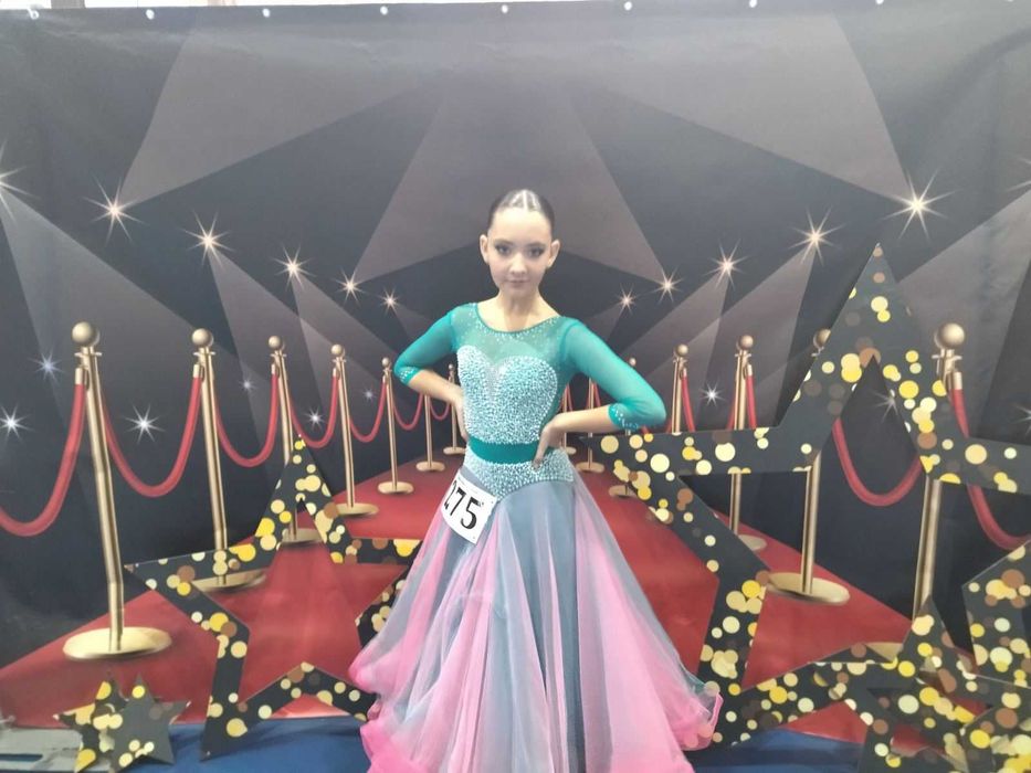 Рокля за спортни танци