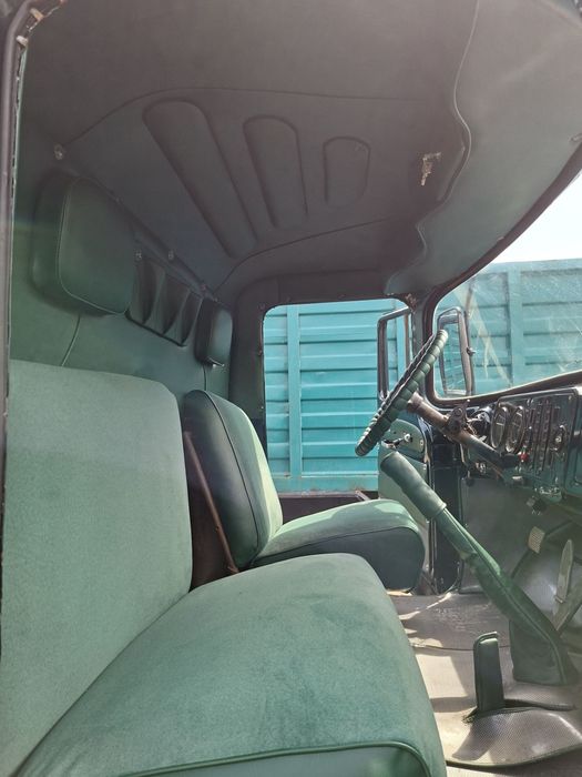 Zil 130 surojna sotiladi