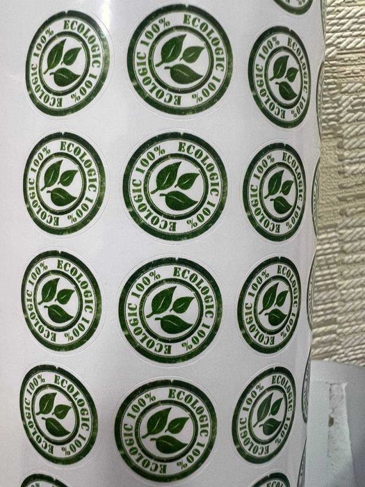 Изготовление стикеров и наклеек на заказ, стикерпаки, плакаты