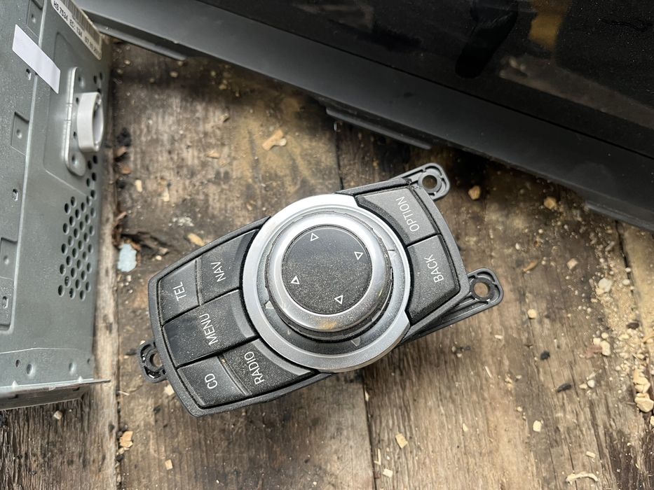 Голяма навигация бмв/bmw f10 f11 навигация ф10 ф11 голяма циц cic