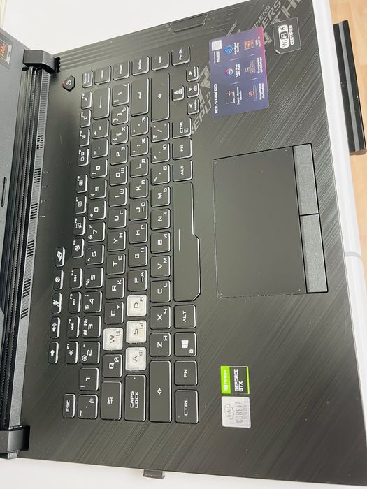 Продам ноутбук ROG Strix