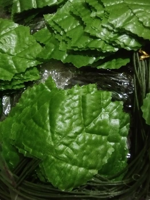 Искусственный плющ. Виноградная лаза