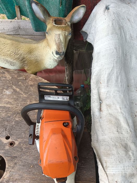 Vînd Drujbă Stihl Ms 400 c cu piston de Magneziu  singurul model din Lume cu piston de Magneziu  se vinde La prețul de 40 de milioane