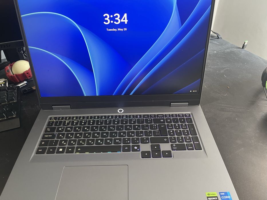 Lenovo LOQ 17 i7 RTX 5050 24GB RAM Гаранция