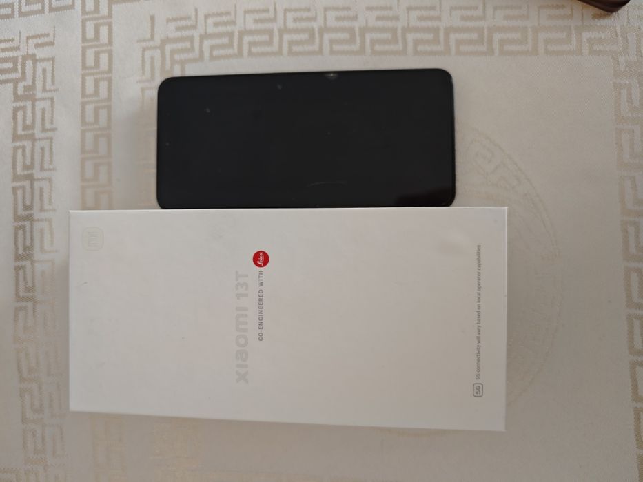 Продам недорого смартфон Xiaomi 13Т