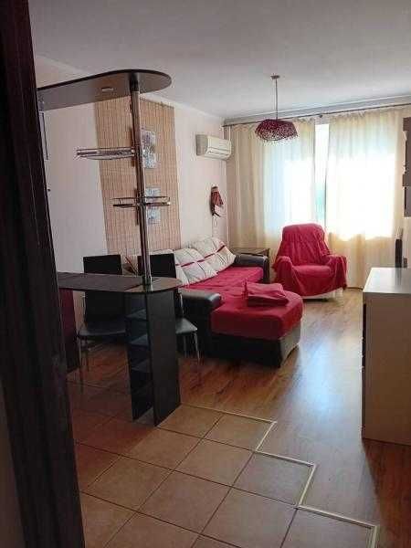 Дава се под наем Двустаен апартамент в Бургас, Зорница - 60 кв.м за 612 € - Снимка #1