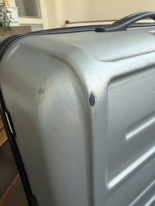 Голям куфар за чекиран багаж American Tourister