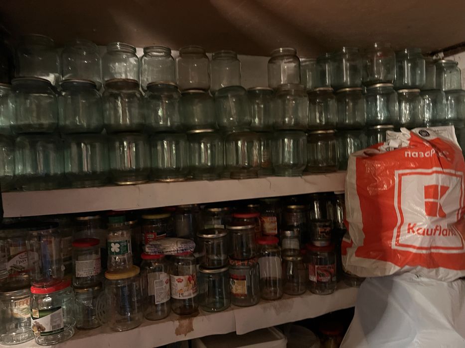 Буркани за зимнина с винт и без винт