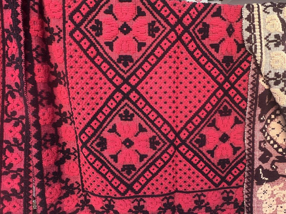 Macat in vargea de lana