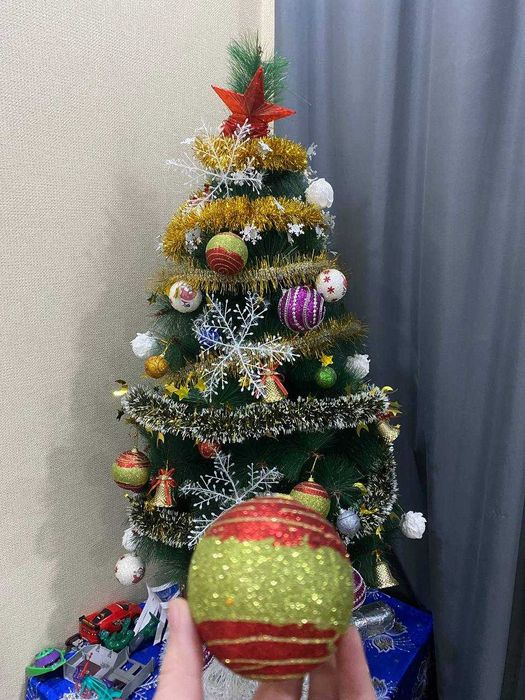 Ёлка 200 тыс     Archa sotiladi 200 ming sum