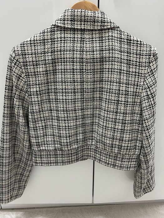 Дамско късо сако