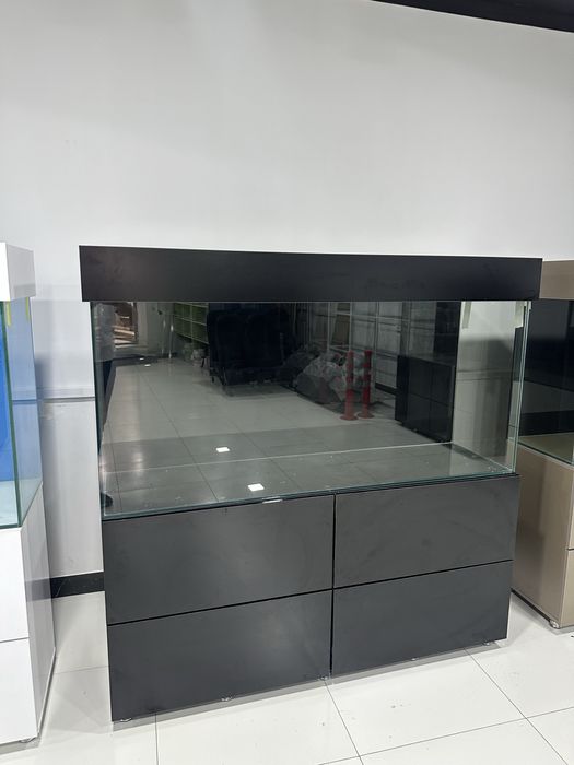 Akvarium uzunligi 150 sm