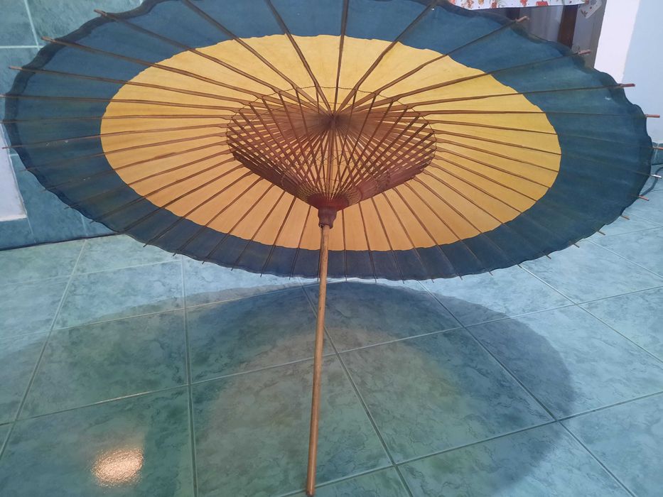 Umbrelă veche decor