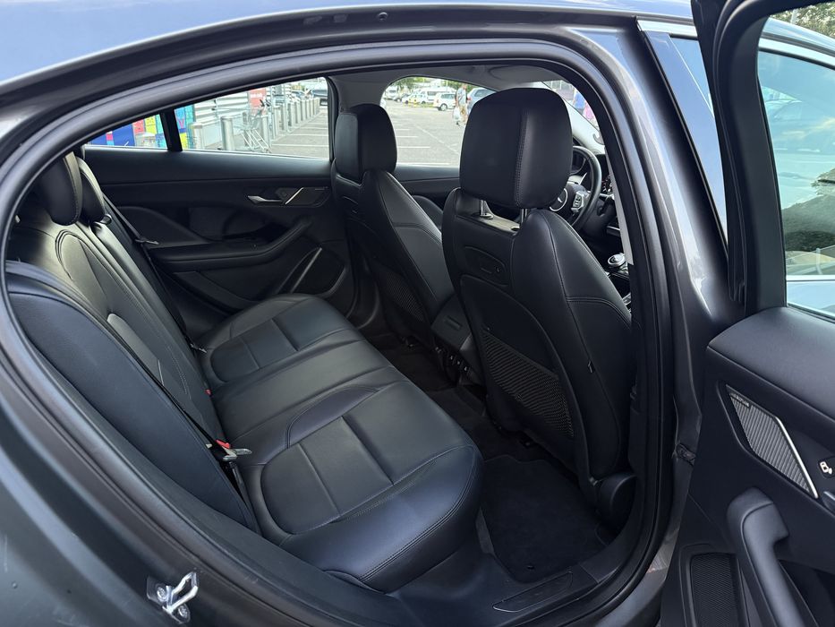 Jaguar I-pace EV400 2019 TVA deductibil