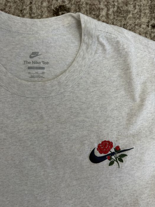 Футболка Nike Tee