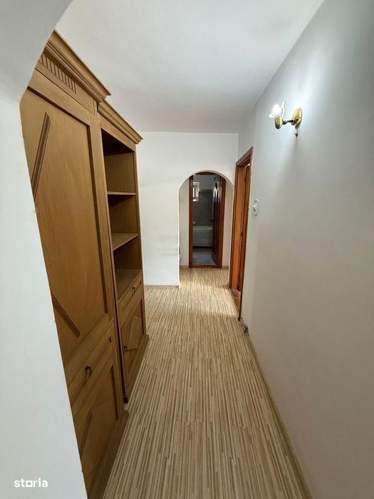 Apartament cu 4 camere decomandate, Obcini