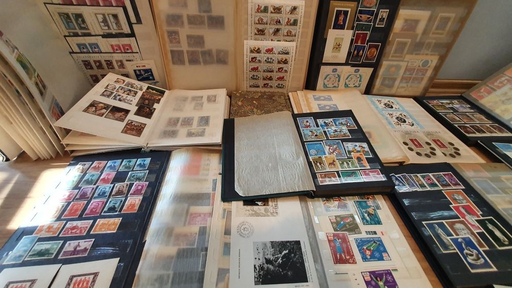 Colectie de timbre impresionanta
