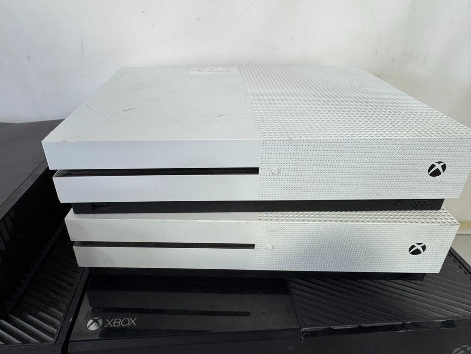 Конзола / ли - Xbox One S, One, 360 / Лот 1