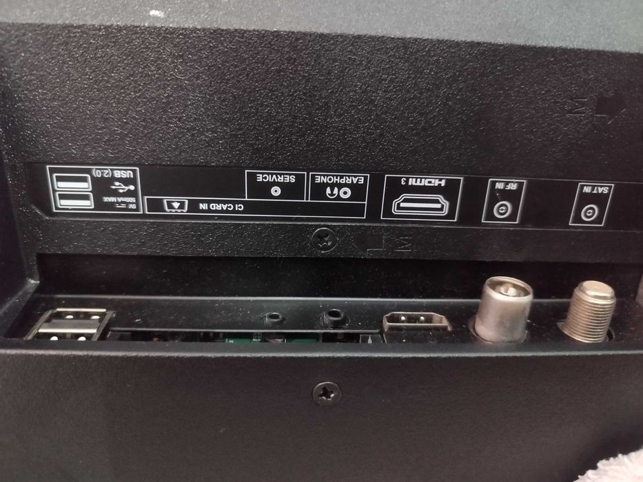 Продавам смарт телевизор