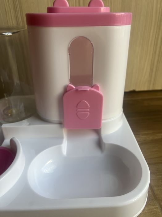 Dozator automat hrana animale caini pisici