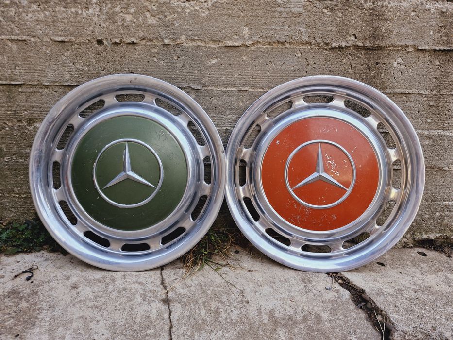 Vând 2 capace mercedes w114