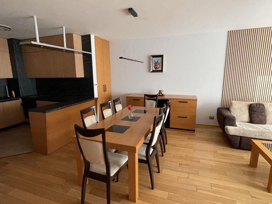 Дава се под наем Тристаен апартамент в София, Градина - 130 кв.м за 990 € - Снимка #2