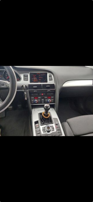 Vând Audi A6 din 2009 cutie manuala motor  2,7 L Diesel
