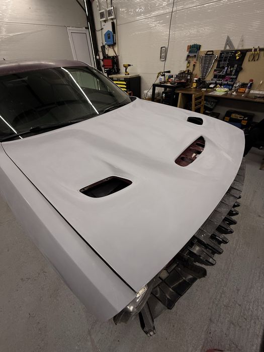 Преден  оригинален капак за Dodge Challenger SRT