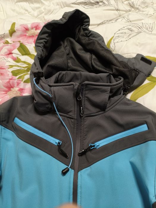 Продавам ски екип Rock creek softshell, размер М, почти нов