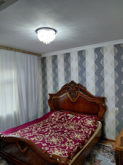 Квартира сотилади 4этаж 3 хона 72кв банковский Олмазор тумани калонова