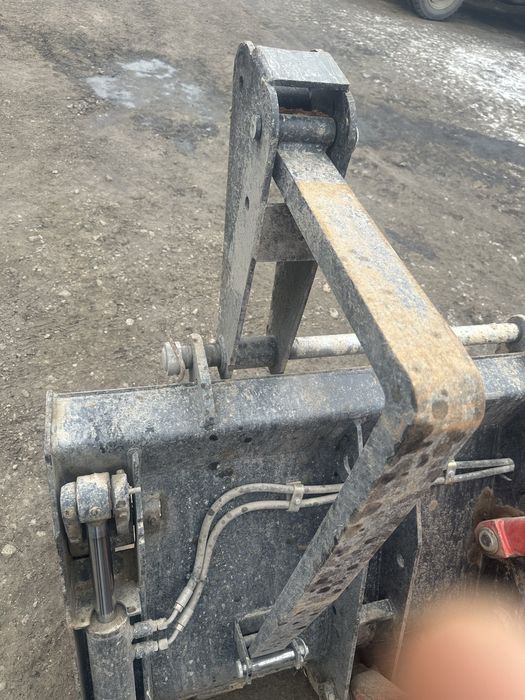 Продам вилу на эксковатор погрузчик 3в1