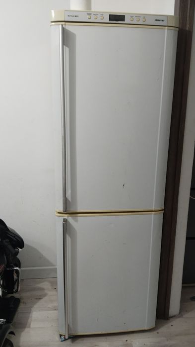 Холодильник за 10000 тг