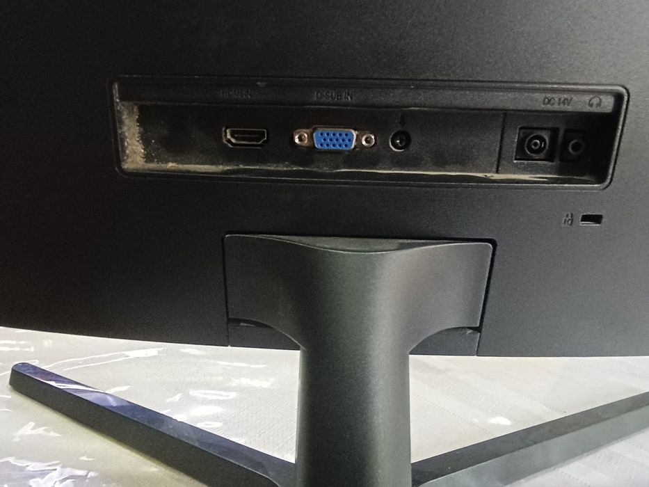 Монитор от Samsung 60 гц.(На запчасти)