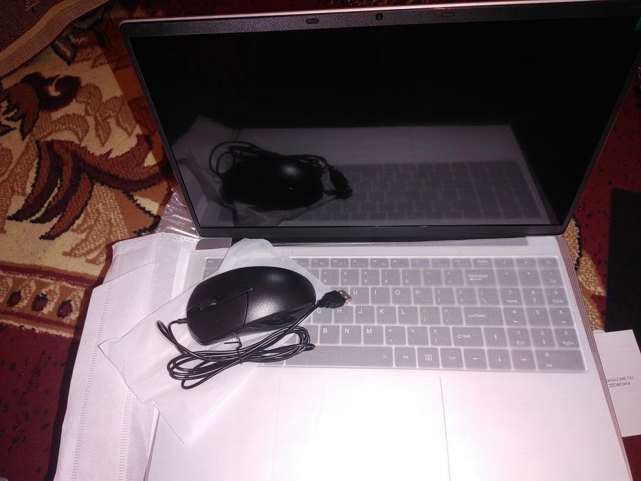 Noutbuk yengi ishlatilmagan!!!