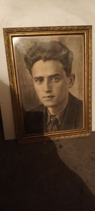 Картини с рамки и снимки с рамки от 1960г,стъкла и гръб
