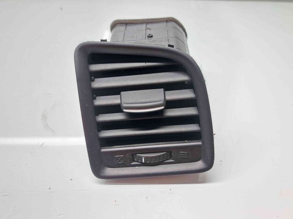 Grila aerisire dreapta MAZDA CX-5 (KE) [Fabr 2011-2016] KD4564730
