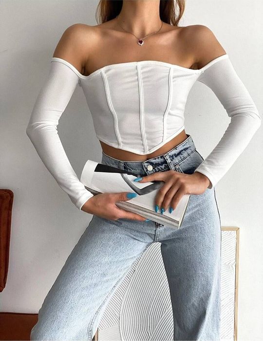 Топ со спущенными плечами