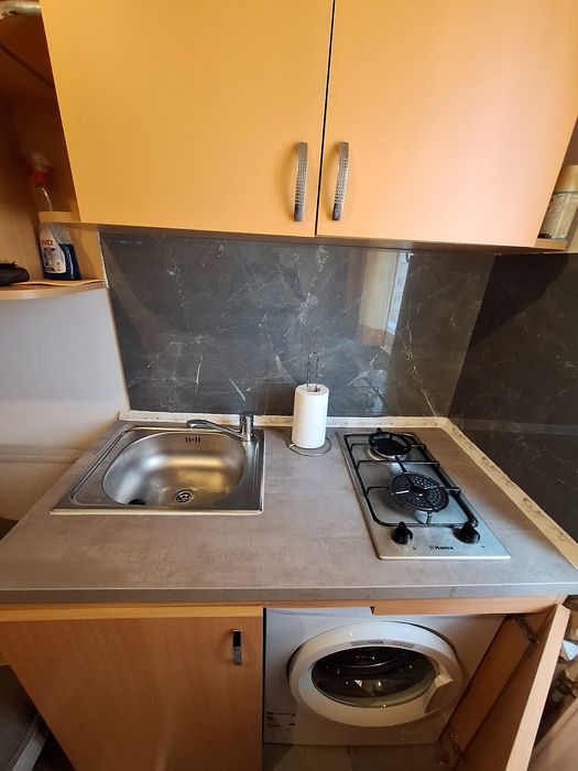 Închiriez garsoniera tip uscatorie