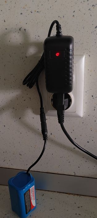 Зарядни за li-ion батерии за лодки за захранка